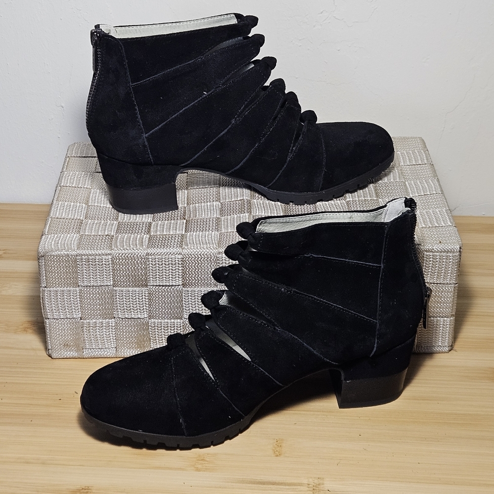 JAMBU Black Suede Ankle Boots, Women's size 8M